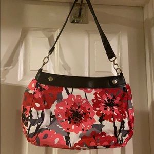 NEW Thirty-one Black Shoulder bag with 2 skirts.
